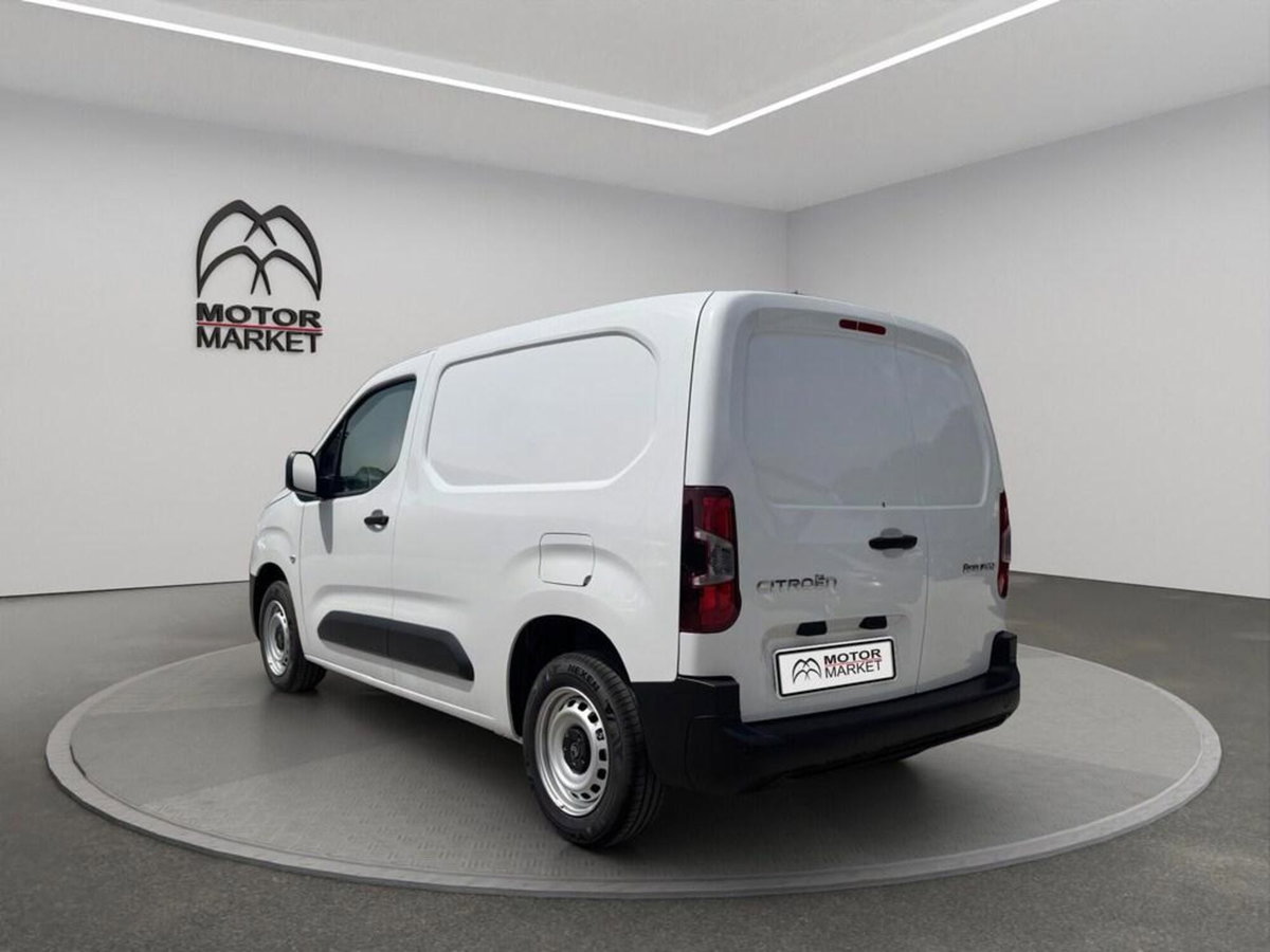 Citroen Berlingo Furgone van M 1.5 bluehdi 100cv S&S 2p.ti p.maggior. (8)