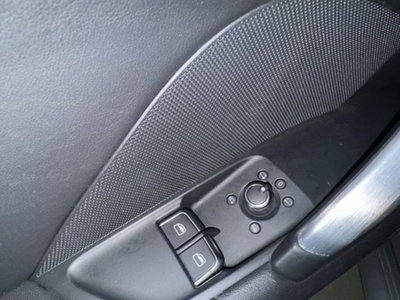 Audi TT Cabrio 2.0 TDI ultra S line (3)
