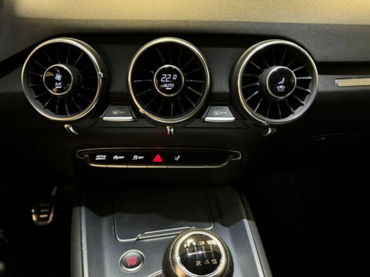 Audi TT Cabrio 2.0 TDI ultra S line (6)