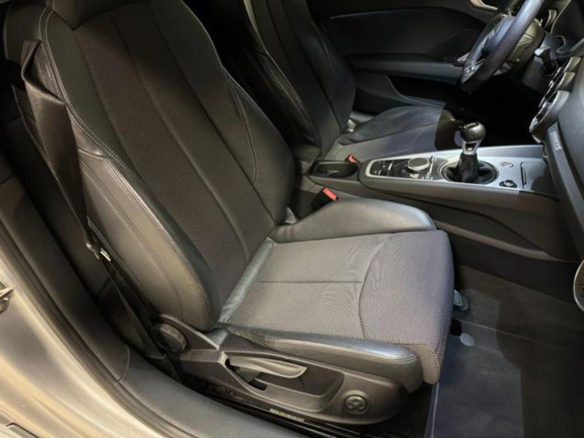 Audi TT Cabrio 2.0 TDI ultra S line (7)