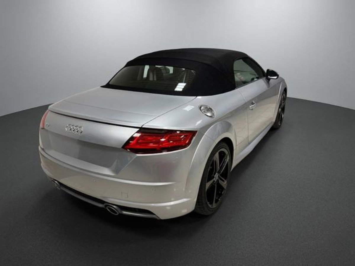 Audi TT Cabrio 2.0 TDI ultra S line (9)