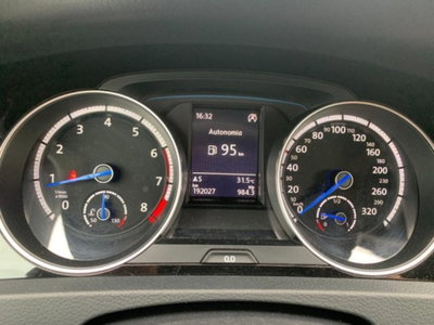 Volkswagen Golf R 2.0 DSG 5p. (17)