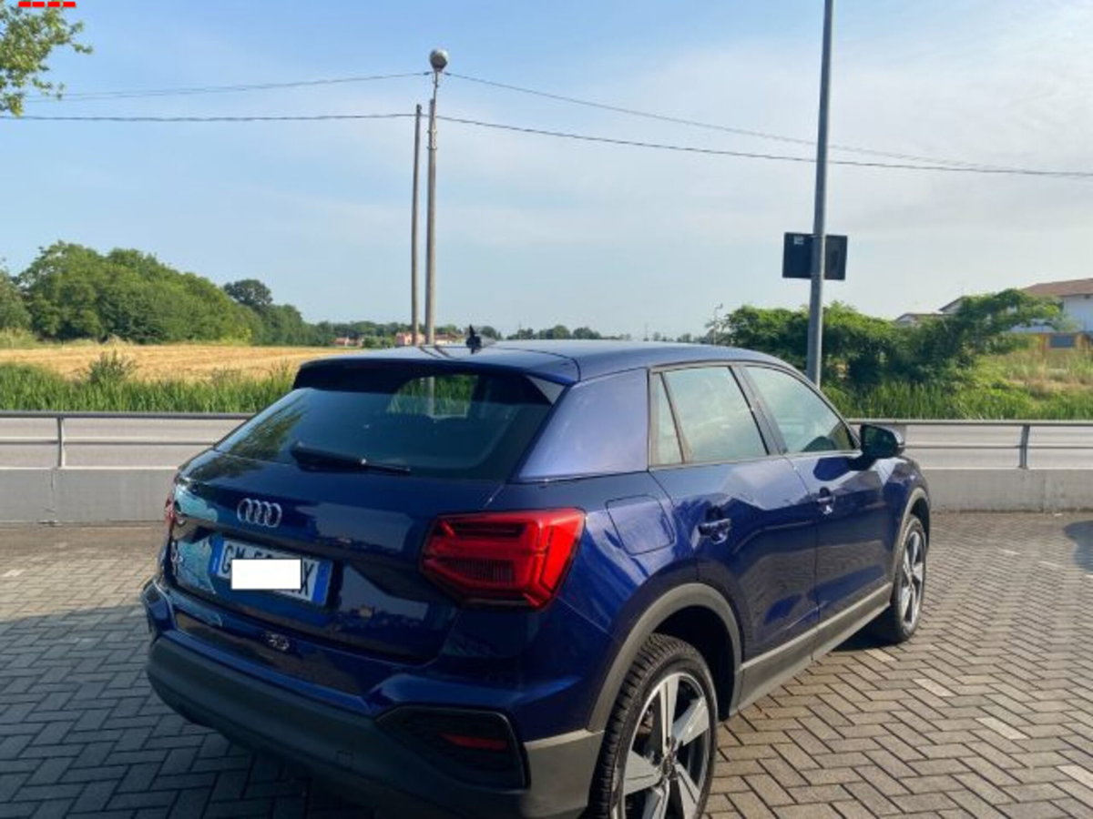 Audi Q2 Q2 35 TFSI S tronic Business (5)