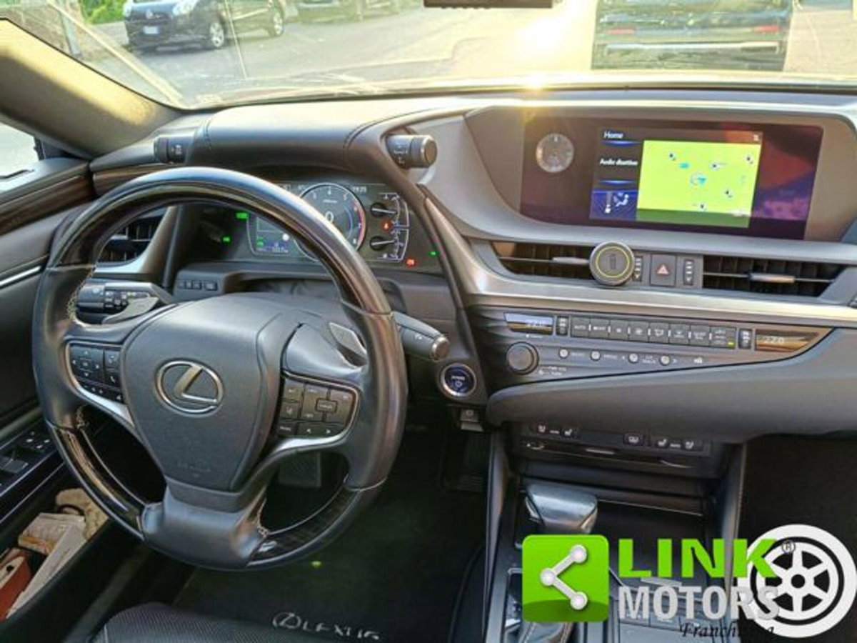 Lexus ES Hybrid FSport (9)