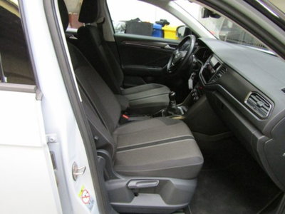 Volkswagen T-Roc 1.0 tsi Style 115cv (13)