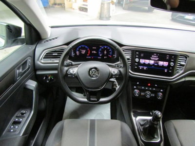 Volkswagen T-Roc 1.0 tsi Style 115cv (17)