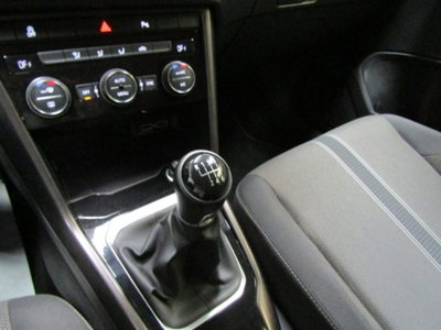 Volkswagen T-Roc 1.0 tsi Style 115cv (19)