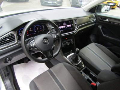 Volkswagen T-Roc 1.0 tsi Style 115cv (6)