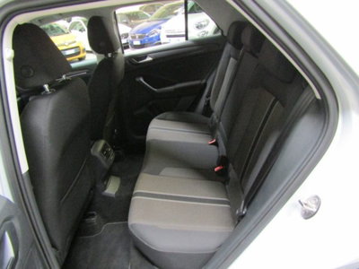 Volkswagen T-Roc 1.0 tsi Style 115cv (9)
