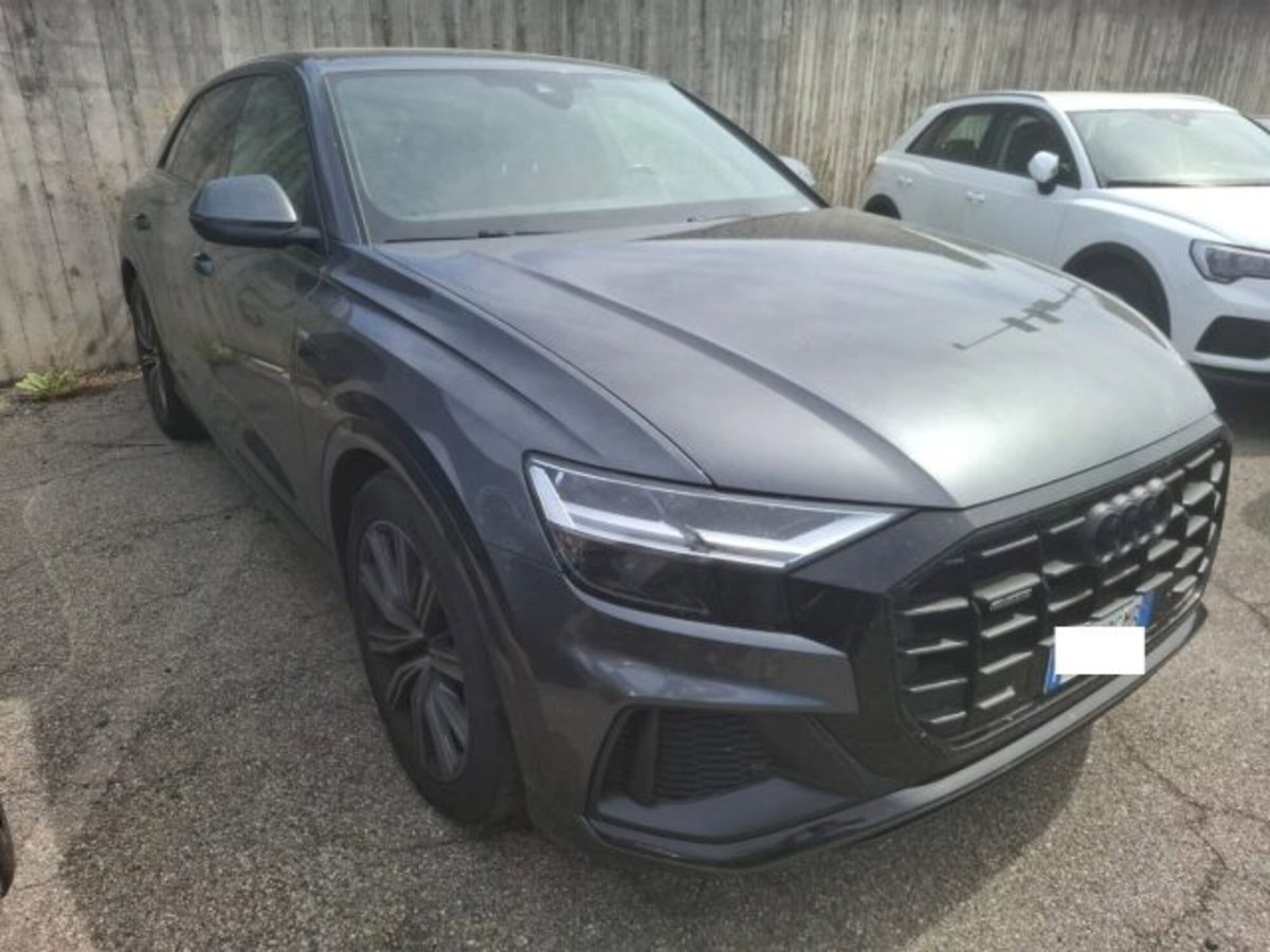 Audi Q8 Q8 45 TDI quattro tiptronic Sport (2)