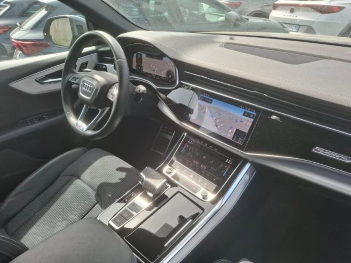 Audi Q8 Q8 45 TDI quattro tiptronic Sport (11)