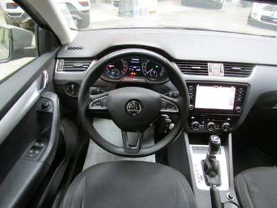 Skoda Octavia Station Wagon 2.0 TDI EVO SCR 150 CV DSG 4x4 Wagon Executive (16)