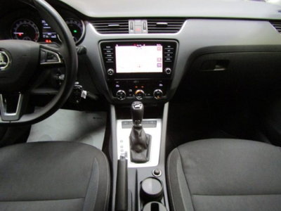 Skoda Octavia Station Wagon 2.0 TDI EVO SCR 150 CV DSG 4x4 Wagon Executive (17)