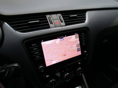 Skoda Octavia Station Wagon 2.0 TDI EVO SCR 150 CV DSG 4x4 Wagon Executive (19)
