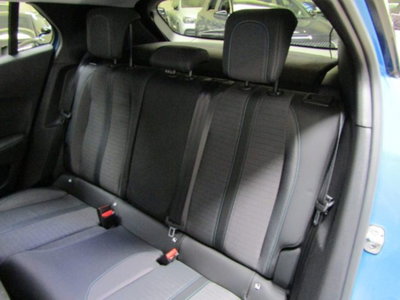 Peugeot 2008 PureTech 130 S&S EAT8 GT Pack (11)