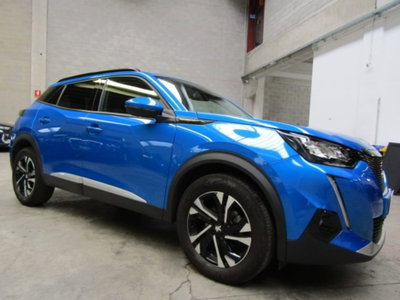 Peugeot 2008 PureTech 130 S&S EAT8 GT Pack (3)