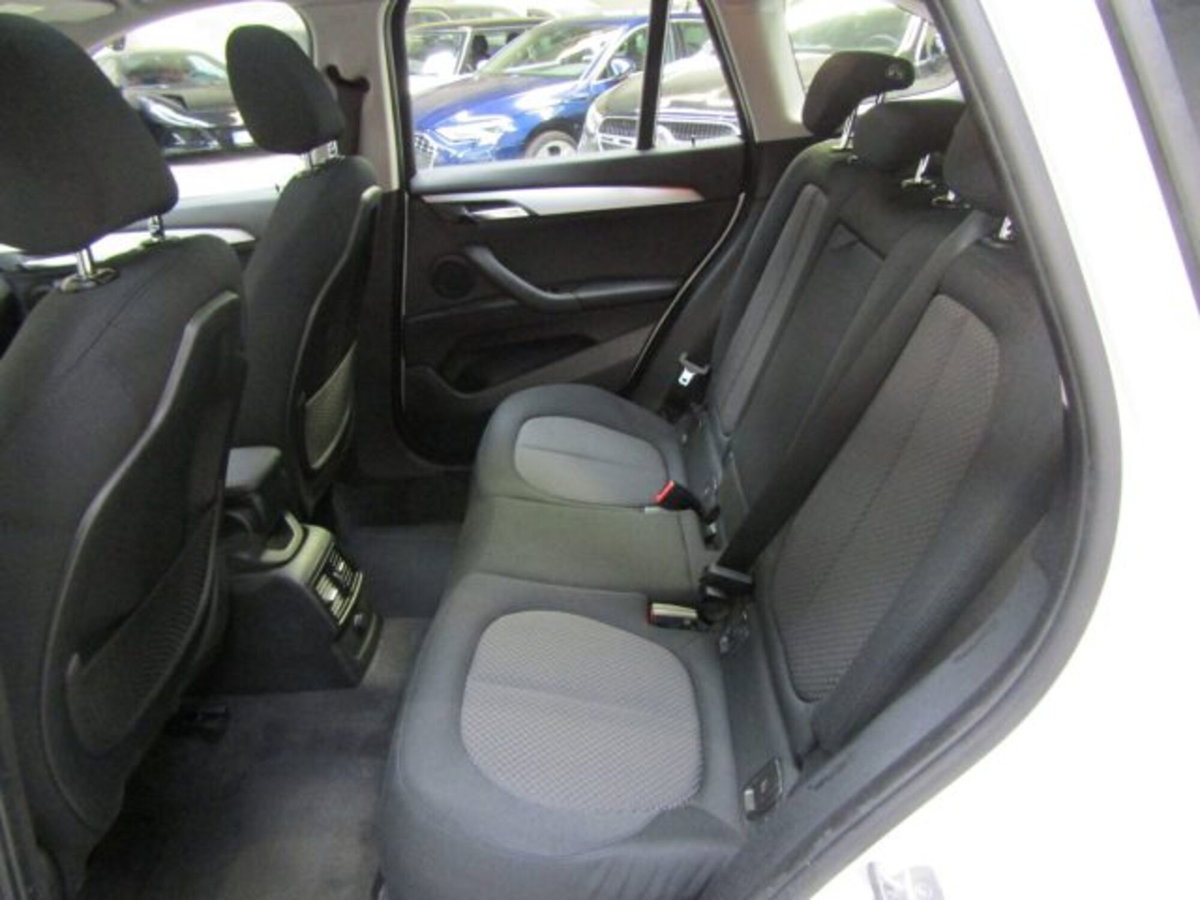 BMW X1 sDrive18i Advantage (10)