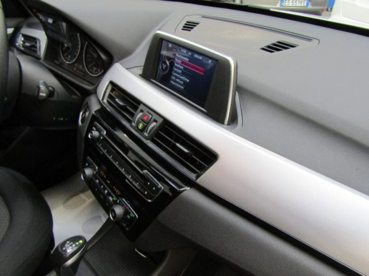BMW X1 sDrive18i Advantage (16)