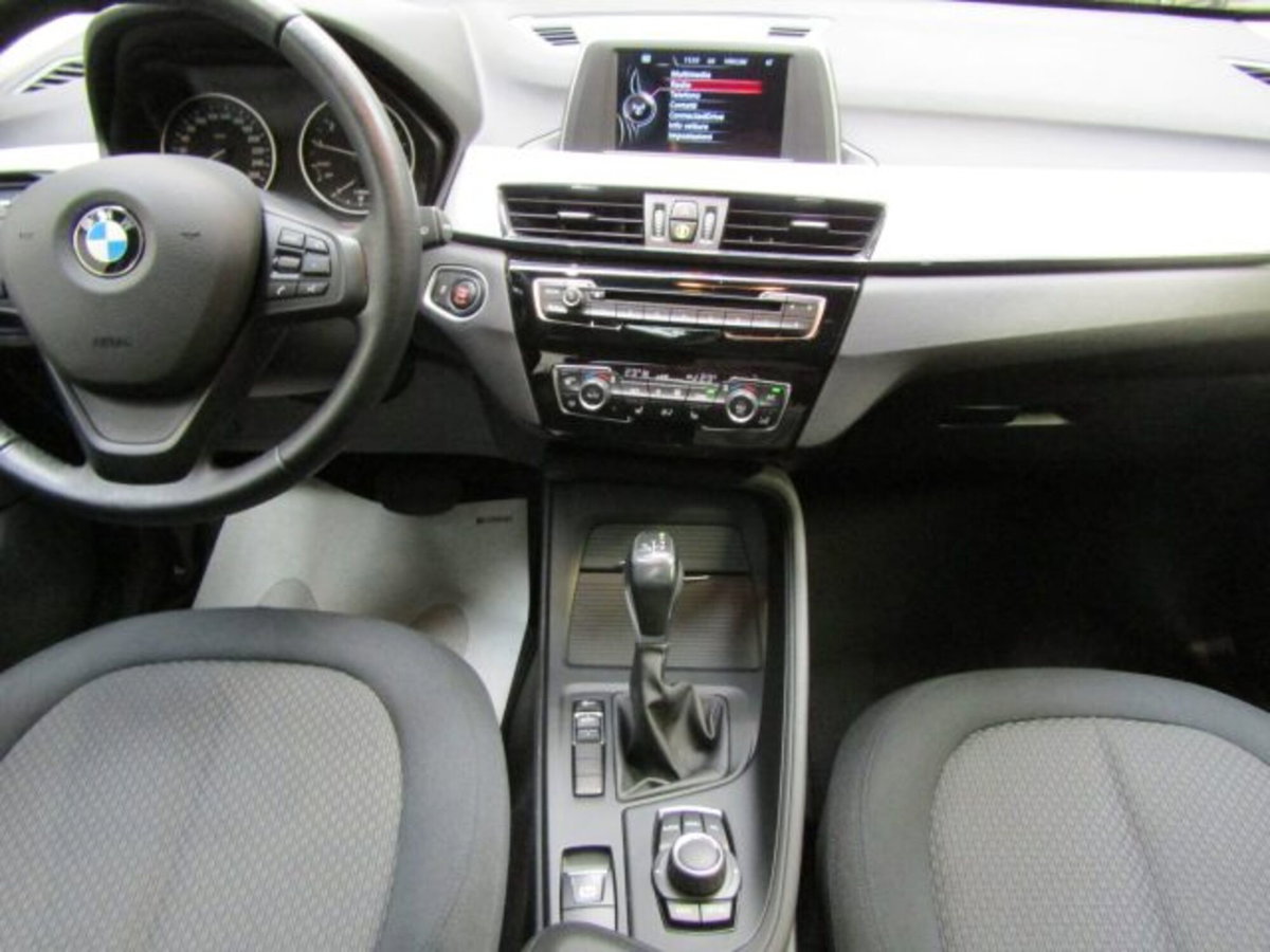 BMW X1 sDrive18i Advantage (20)
