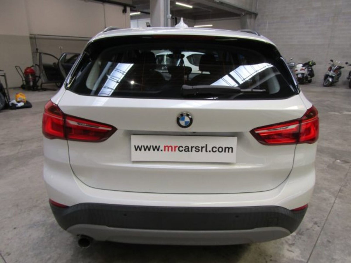BMW X1 sDrive18i Advantage (5)