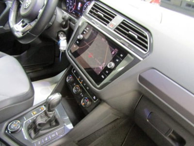Volkswagen Tiguan 2.0 BiTDI SCR DSG 4MOTION Executive R-Line BMT (16)