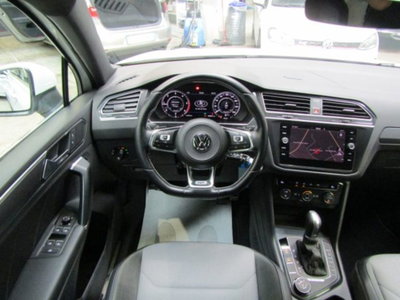 Volkswagen Tiguan 2.0 BiTDI SCR DSG 4MOTION Executive R-Line BMT (18)
