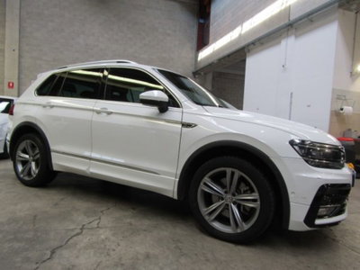 Volkswagen Tiguan 2.0 BiTDI SCR DSG 4MOTION Executive R-Line BMT (3)