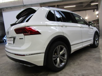 Volkswagen Tiguan 2.0 BiTDI SCR DSG 4MOTION Executive R-Line BMT (4)