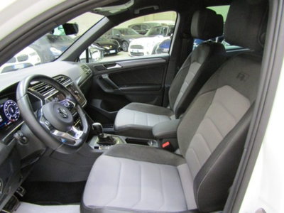 Volkswagen Tiguan 2.0 BiTDI SCR DSG 4MOTION Executive R-Line BMT (8)