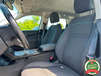 Land Rover Range Rover Evoque 2.0D I4 163 CV AWD Auto R-Dynamic (6)