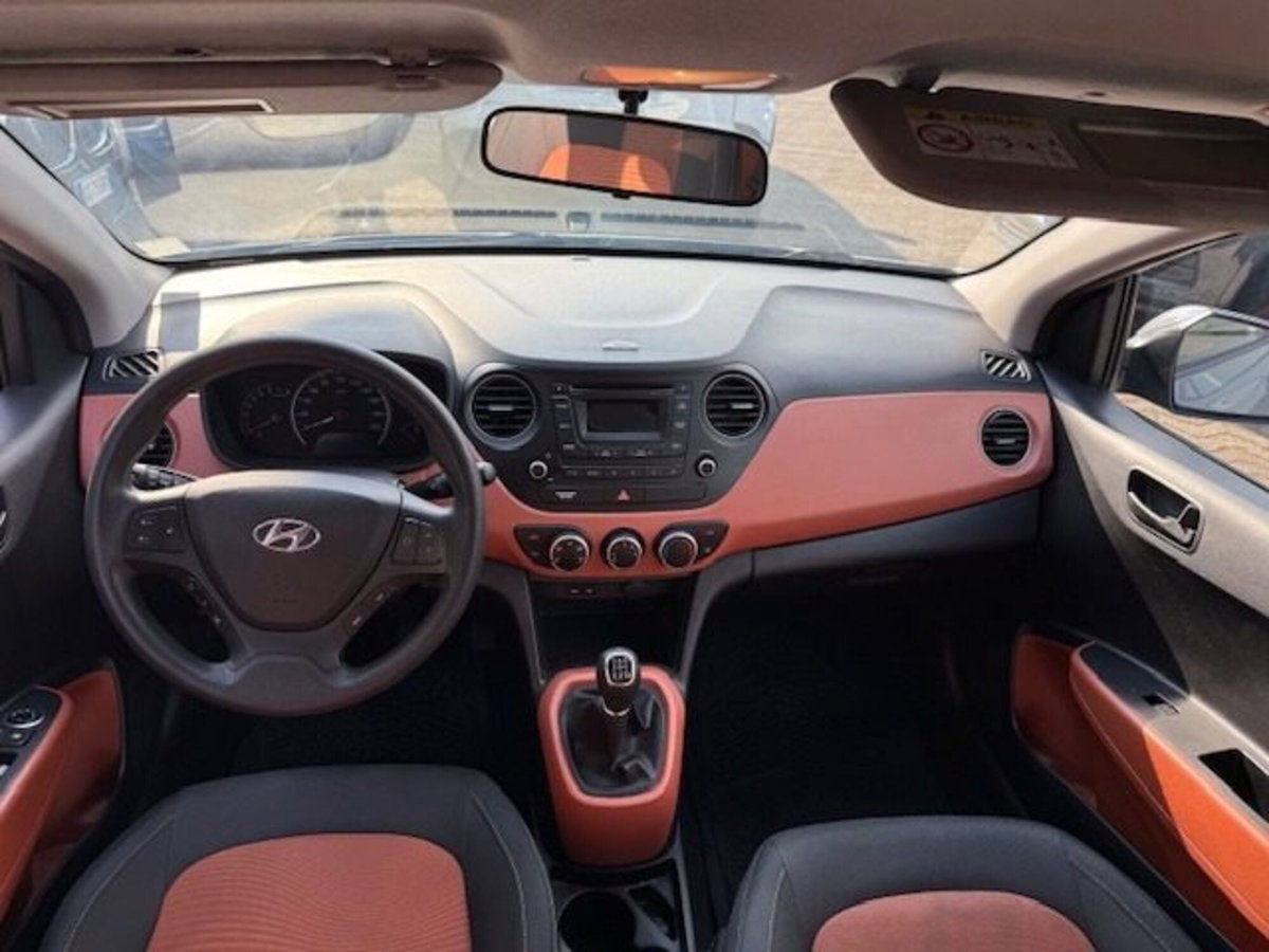 Hyundai i10 1.0 MPI Advanced (8)