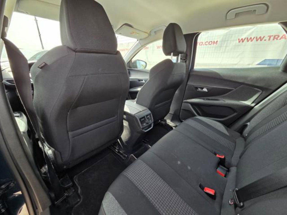 Peugeot 3008 BlueHDi 130 S&S Active Pack (16)