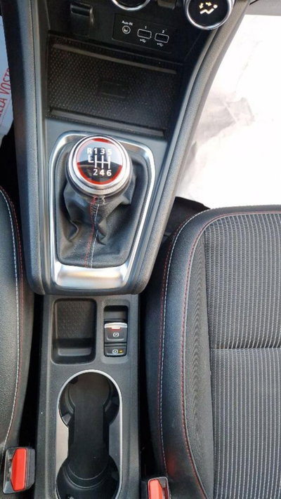 Renault Captur TCe 90 CV RS Line (15)