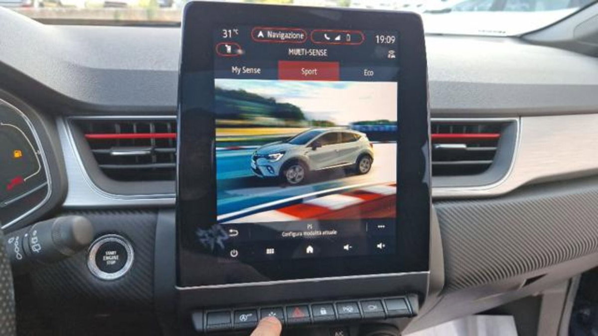 Renault Captur TCe 90 CV RS Line (16)