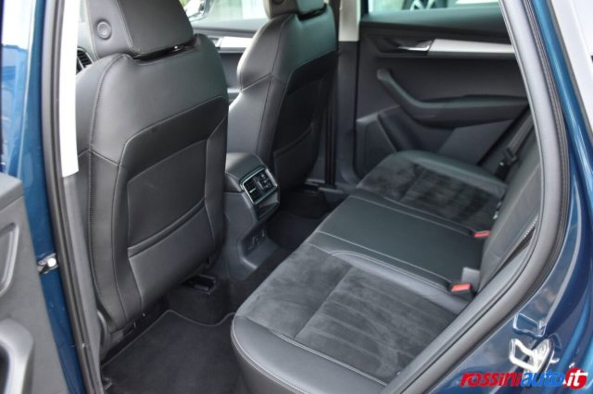 Skoda Karoq 1.5 tsi Executive dsg (12)