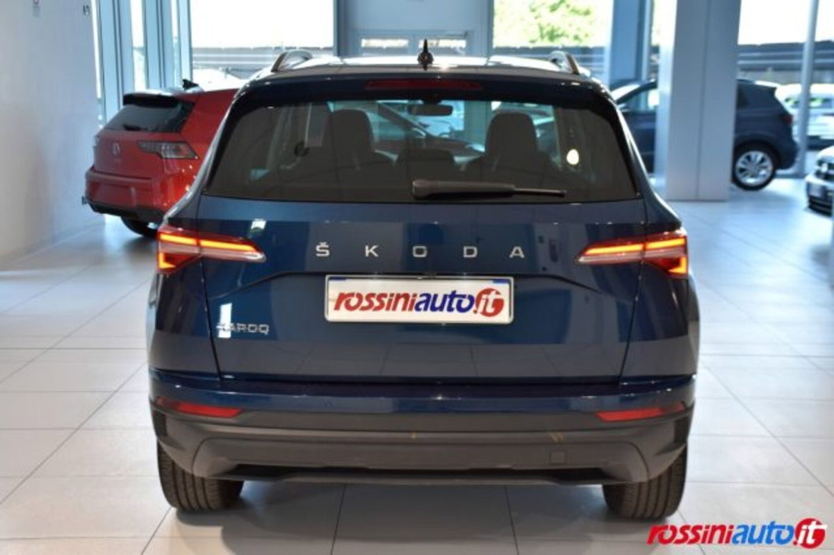 Skoda Karoq 1.5 tsi Executive dsg (4)