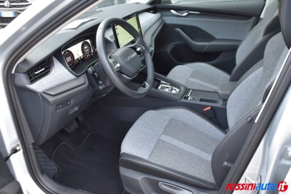 Skoda Octavia Station Wagon 2.0 tdi Style 150cv dsg (11)