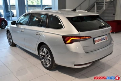 Skoda Octavia Station Wagon 2.0 tdi Style 150cv dsg (3)