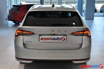 Skoda Octavia Station Wagon 2.0 tdi Style 150cv dsg (4)