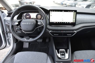 Skoda Octavia Station Wagon 2.0 tdi Style 150cv dsg (9)