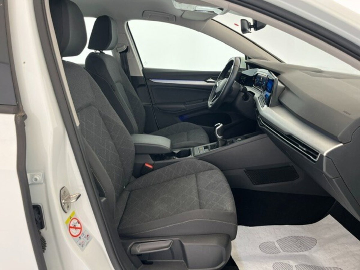 Volkswagen Golf 2.0 TDI SCR Life (13)