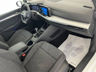 Volkswagen Golf 2.0 TDI SCR Life (14)