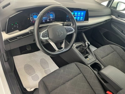 Volkswagen Golf 2.0 TDI SCR Life (8)