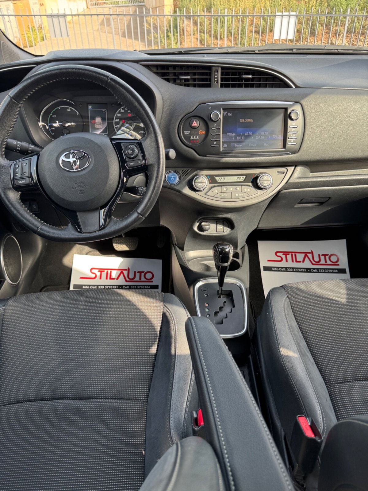 Toyota Yaris 1.5 Hybrid 5 porte Toyota Team (10)