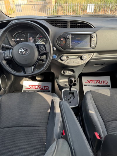 Toyota Yaris 1.5 Hybrid 5 porte Toyota Team (10)