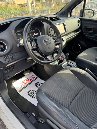 Toyota Yaris 1.5 Hybrid 5 porte Toyota Team (11)