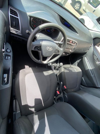 Hyundai i20 1.1 CRDi 5p. Classic (5)