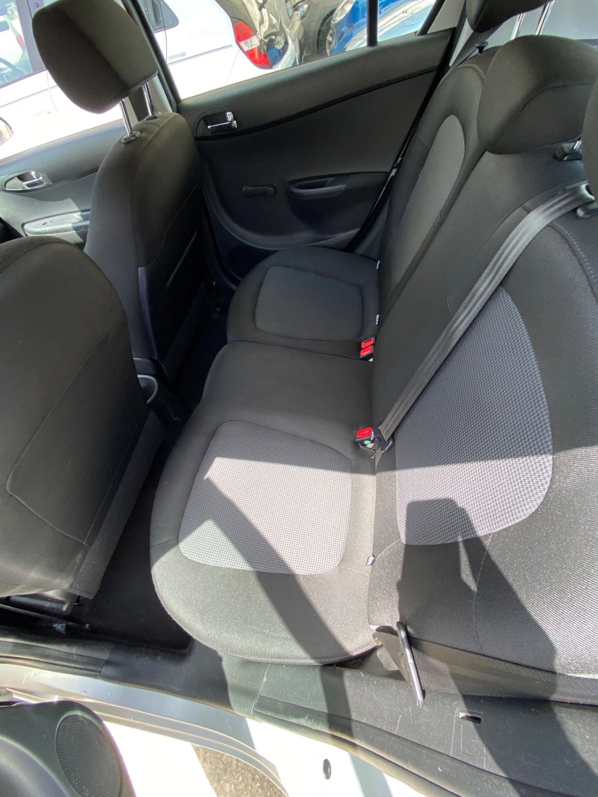 Hyundai i20 1.1 CRDi 5p. Classic (7)
