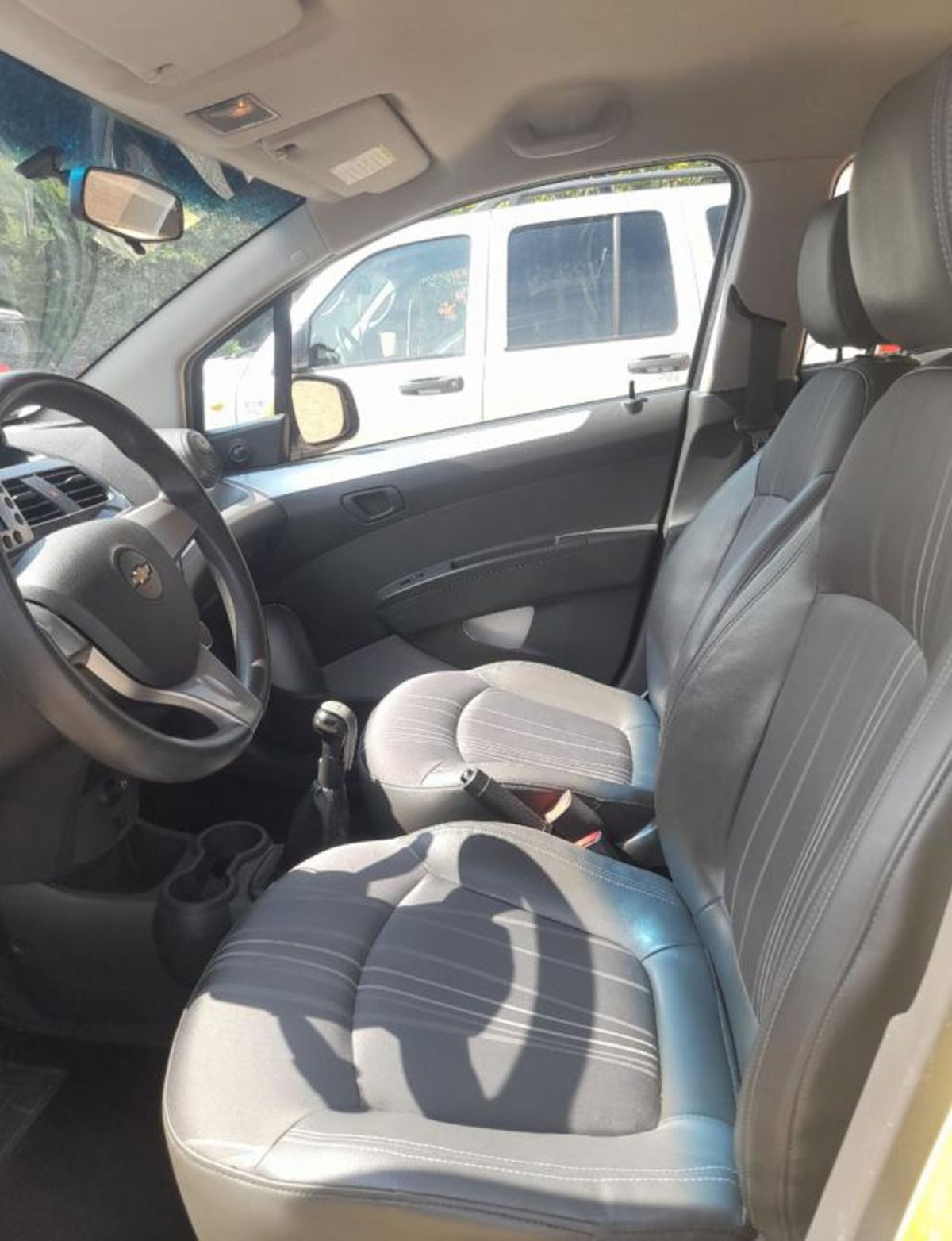 Chevrolet Spark 1.0 LS GPL (9)