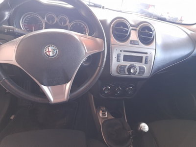 Alfa Romeo MiTo 1.4 78 CV Distinctive (5)